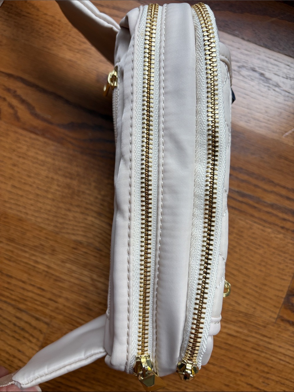 ZORFIN Quilted Fanny Pack / Belt Bag Crossbody Bag with Gold Zip.New without tag - Picture 5 of 9